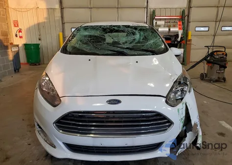 2019 Ford Fiesta Se z USA, uszkodzony, nr VIN 3FADP4EJ8KM140664